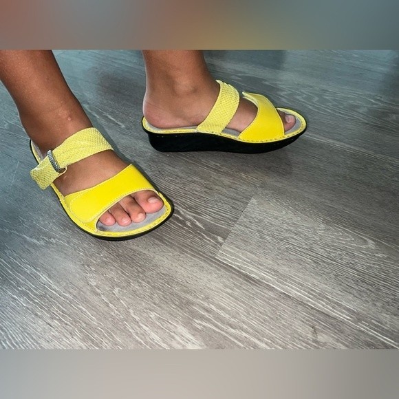 Alegria Karmen Leather "Lemon Mixer" Double Strape Slide Sandals size 7 - Picture 3 of 5